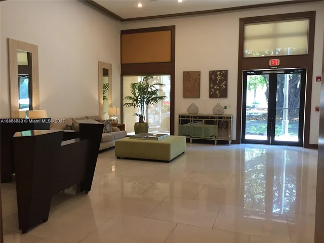 3530 SW 22nd St # 903, Miami FL 33145