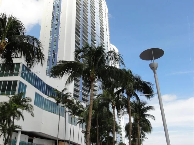 325 S Biscayne Blvd # 3721, Miami FL 33131