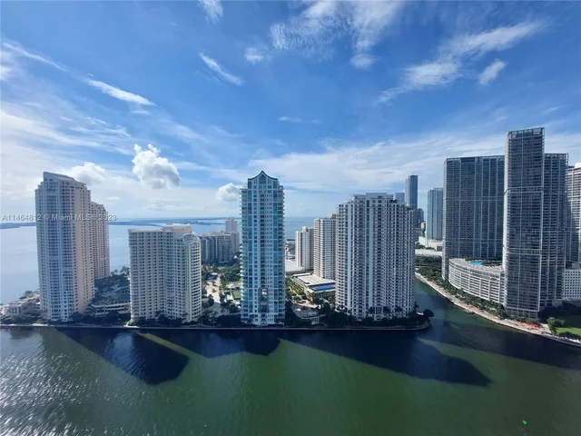 325 S Biscayne Blvd # 3721, Miami FL 33131