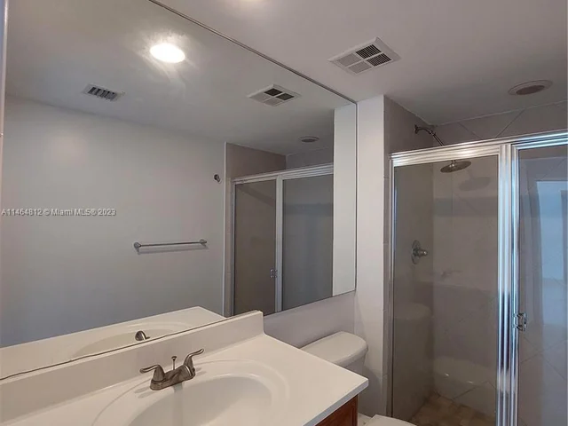 325 S Biscayne Blvd # 3721, Miami FL 33131