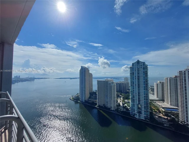 325 S Biscayne Blvd # 3721, Miami FL 33131