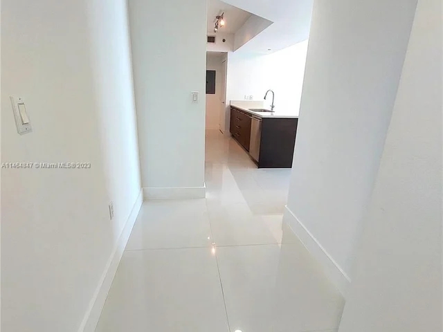 55 SE 6th St # 3605, Miami FL 33131