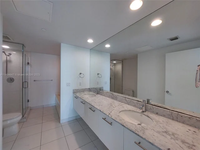 55 SE 6th St # 3605, Miami FL 33131