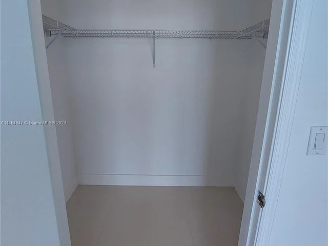 55 SE 6th St # 3605, Miami FL 33131