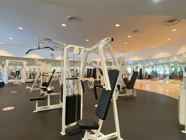 5600 Collins Ave # D, Miami Beach FL 33140