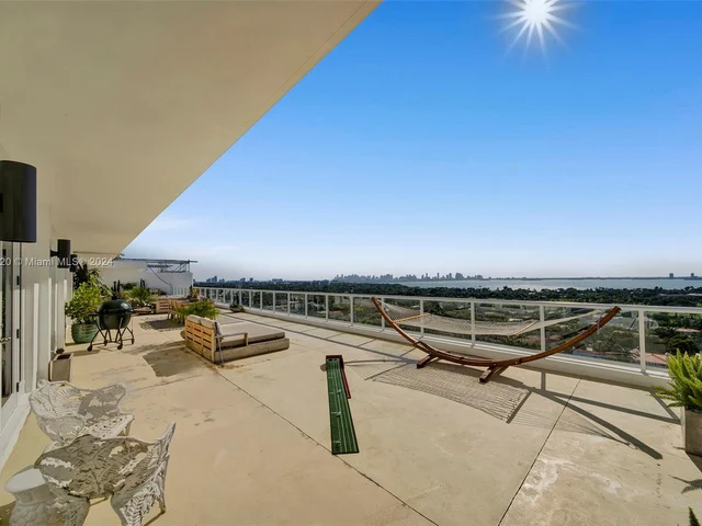 5600 Collins Ave # D, Miami Beach FL 33140