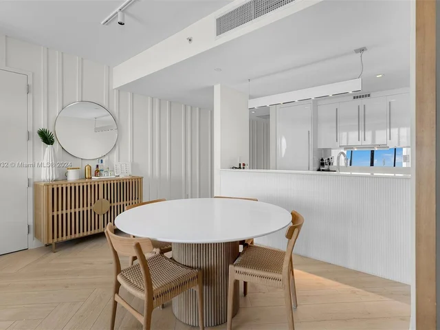 2201 Collins Ave # 614, Miami Beach FL 33139