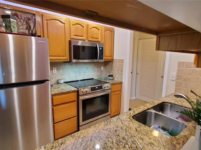 400 N Riverside Dr # 201, Pompano Beach FL 33062