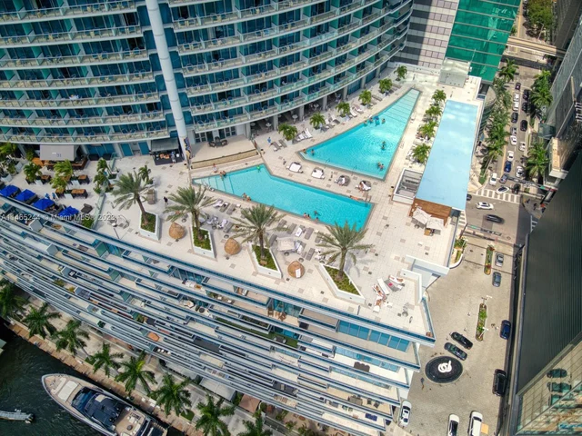 200 Biscayne Boulevard Way # 4810, Miami FL 33131