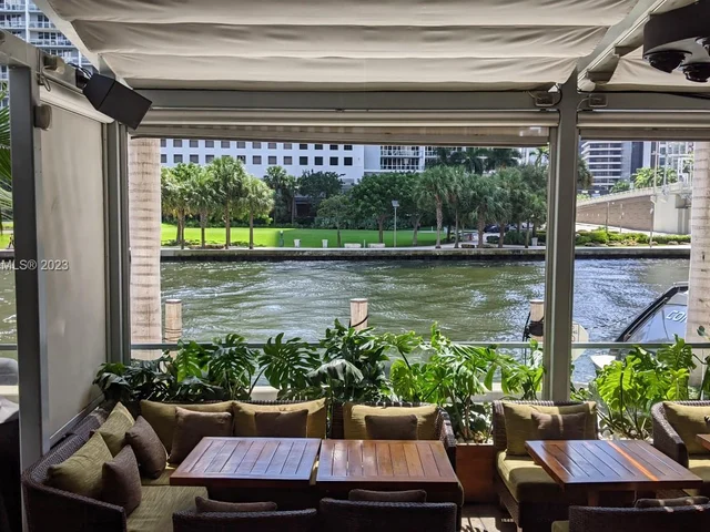 200 Biscayne Boulevard Way # 4810, Miami FL 33131