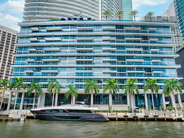 200 Biscayne Boulevard Way # 4810, Miami FL 33131