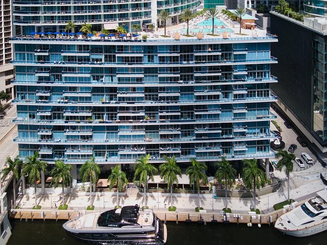 200 Biscayne Boulevard Way # 4810, Miami FL 33131