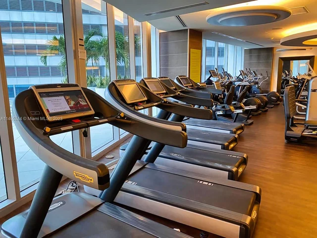 200 Biscayne Boulevard Way # 4810, Miami FL 33131