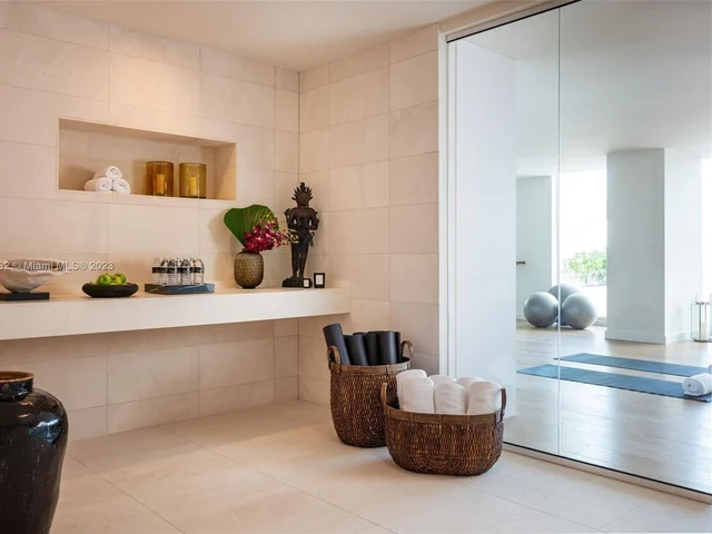 4701 N Meridian Ave # 512, Miami Beach FL 33140