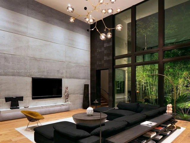 3910 Battersea Rd, Miami FL 33133