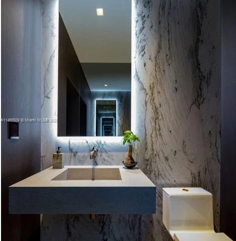 3910 Battersea Rd, Miami FL 33133