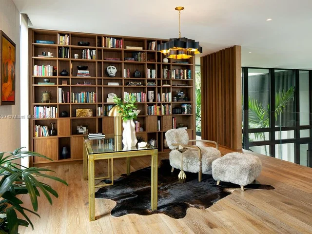 3910 Battersea Rd, Miami FL 33133