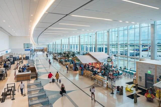 1208 N 25th ave, Hollywood FL 33020