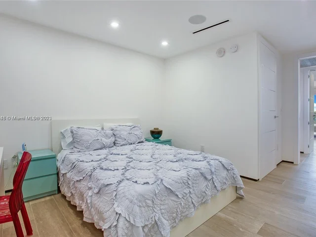 1830 S Ocean Dr # A, Hallandale Beach FL 33009