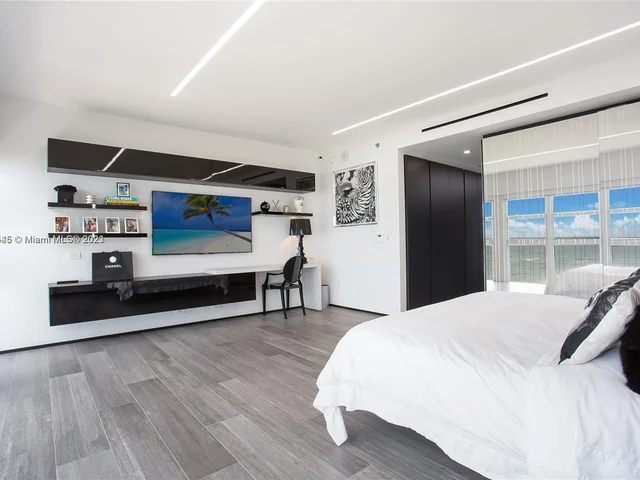 1830 S Ocean Dr # A, Hallandale Beach FL 33009