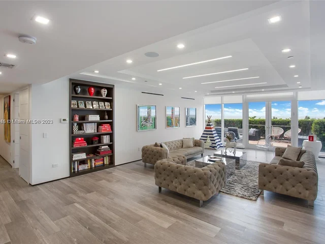 1830 S Ocean Dr # A, Hallandale Beach FL 33009