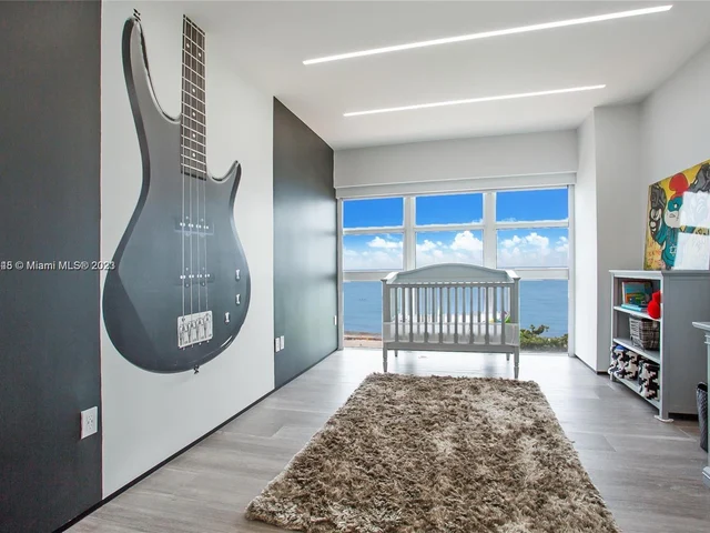 1830 S Ocean Dr # A, Hallandale Beach FL 33009