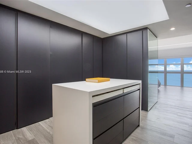 1830 S Ocean Dr # A, Hallandale Beach FL 33009