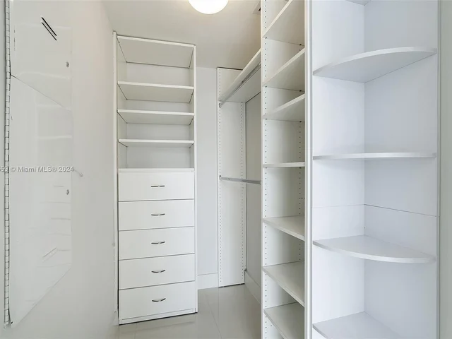 495 Brickell Ave, Miami FL 33131