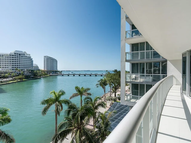 495 Brickell Ave, Miami FL 33131