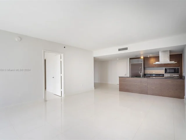 495 Brickell Ave, Miami FL 33131