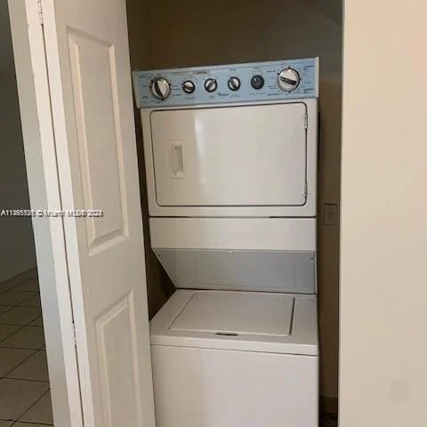 2314 Johnson St # 17C, Hollywood FL 33020