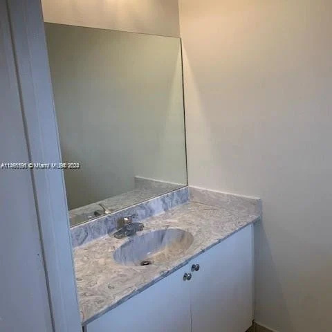 2314 Johnson St # 17C, Hollywood FL 33020