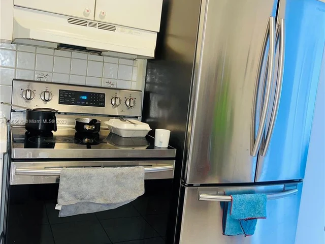 500 Bayview Dr # 1031, Sunny Isles Beach FL 33160