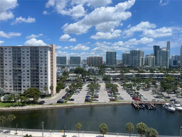 500 Bayview Dr # 1031, Sunny Isles Beach FL 33160