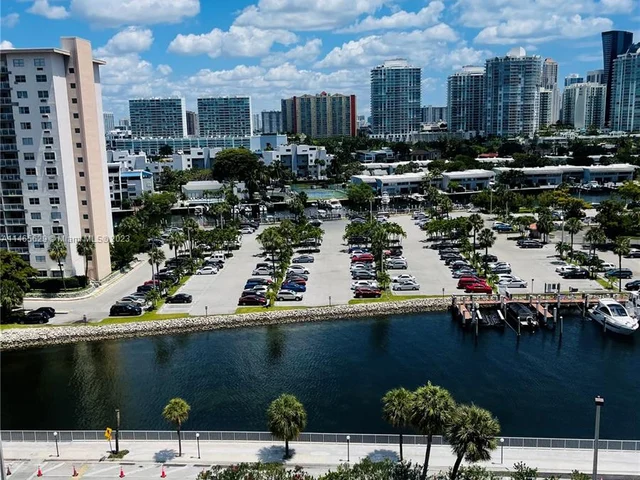 500 Bayview Dr # 1031, Sunny Isles Beach FL 33160