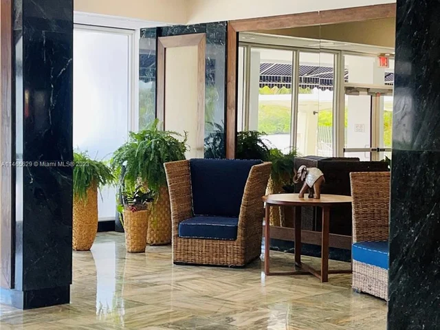 500 Bayview Dr # 1031, Sunny Isles Beach FL 33160