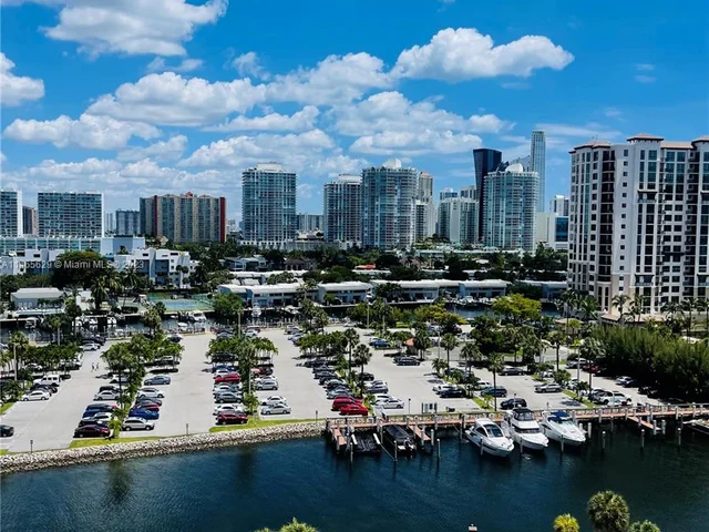 500 Bayview Dr # 1031, Sunny Isles Beach FL 33160