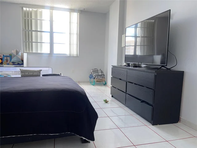 500 Bayview Dr # 1031, Sunny Isles Beach FL 33160