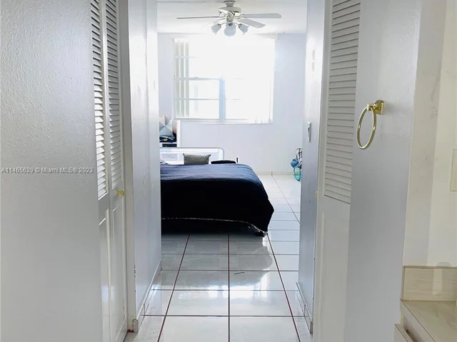 500 Bayview Dr # 1031, Sunny Isles Beach FL 33160