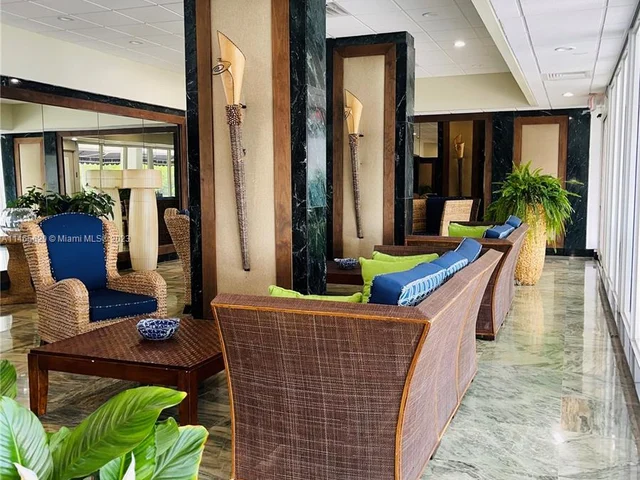 500 Bayview Dr # 1031, Sunny Isles Beach FL 33160