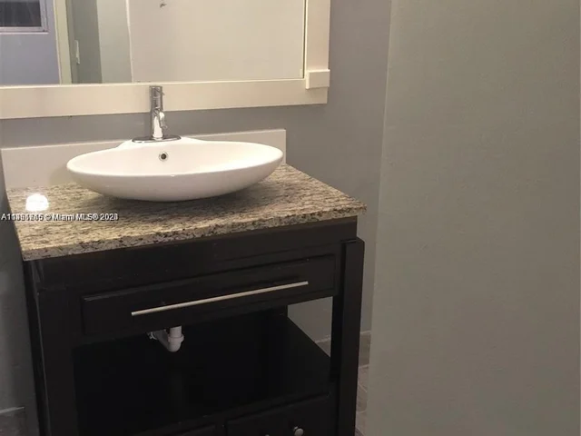 6601 Lincoln Street, Hollywood FL 33024