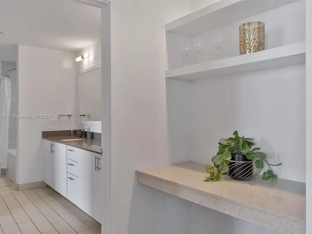 999 SW 1st Ave # 3315, Miami FL 33130