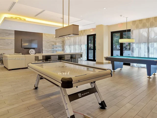 999 SW 1st Ave # 3315, Miami FL 33130