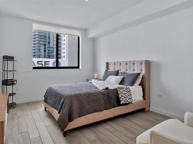 999 SW 1st Ave # 3315, Miami FL 33130