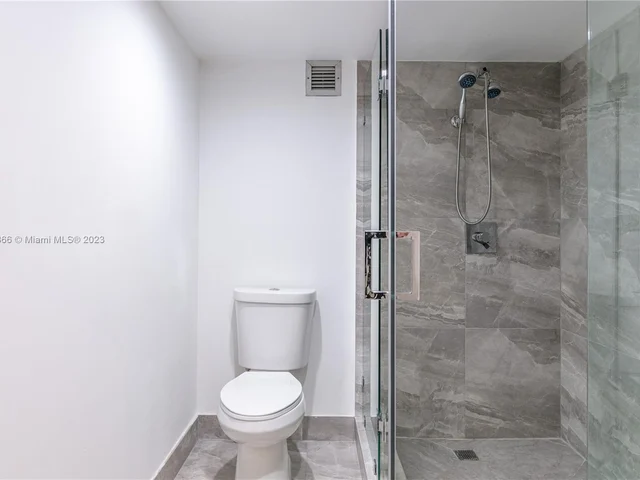 1880 S Ocean Dr, Hallandale Beach FL 33009