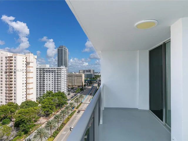 1880 S Ocean Dr, Hallandale Beach FL 33009