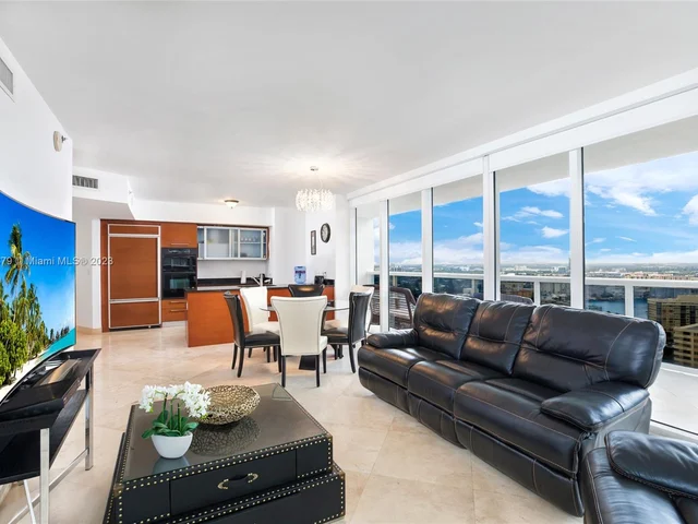 1830 S Ocean Dr # 2808, Hallandale Beach FL 33009
