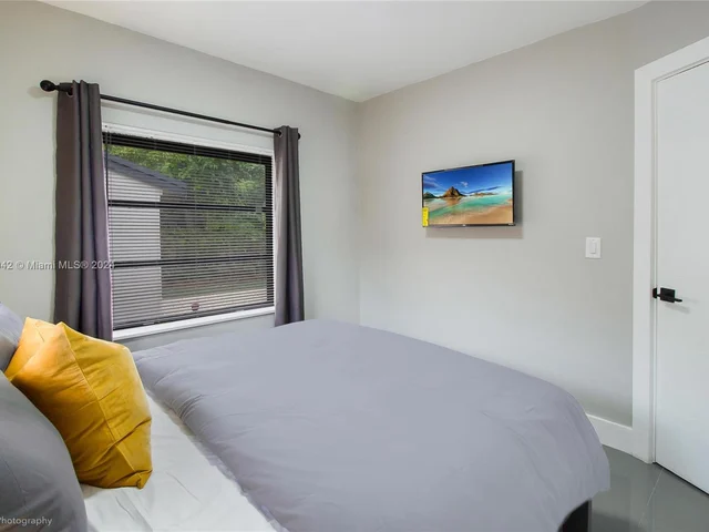 5050 NW 12th Ave, Miami FL 33127