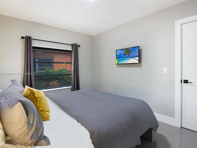 5050 NW 12th Ave, Miami FL 33127