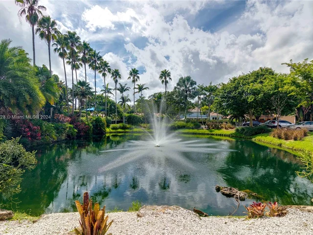 10740 Lenox Rd, Cooper City FL 33026